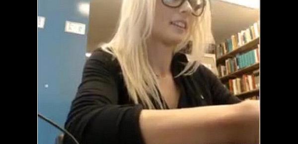  Library Cam Girl gets Caught